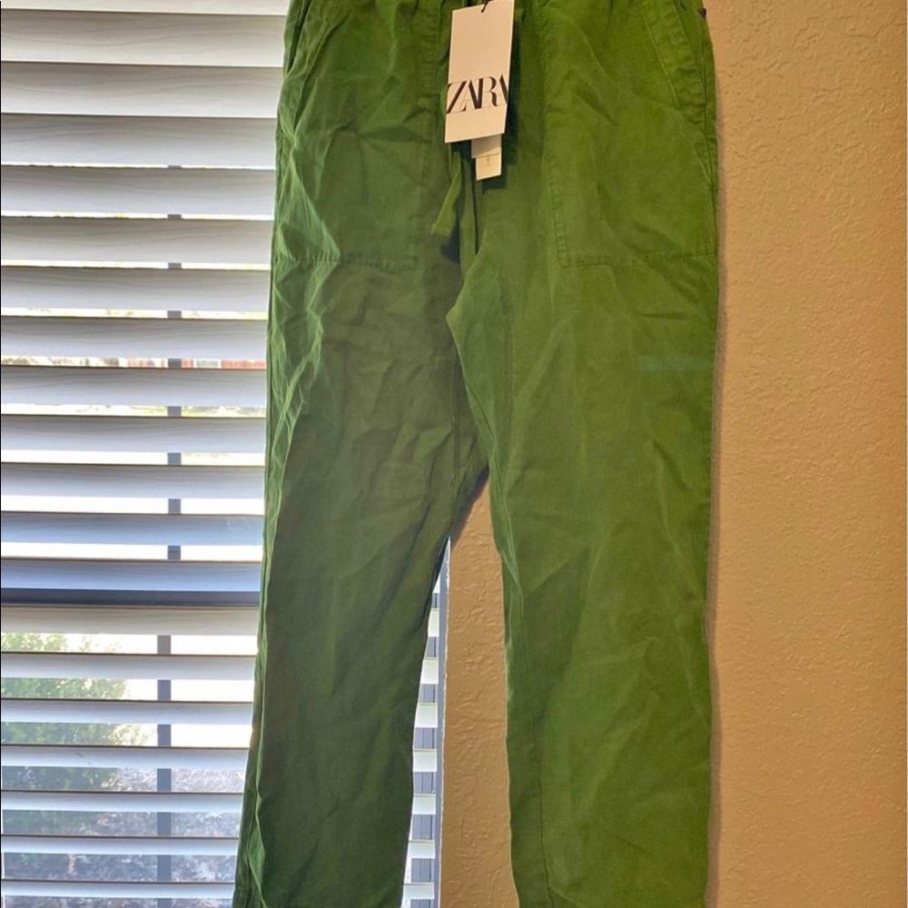 ZARA / NWT Green Pants